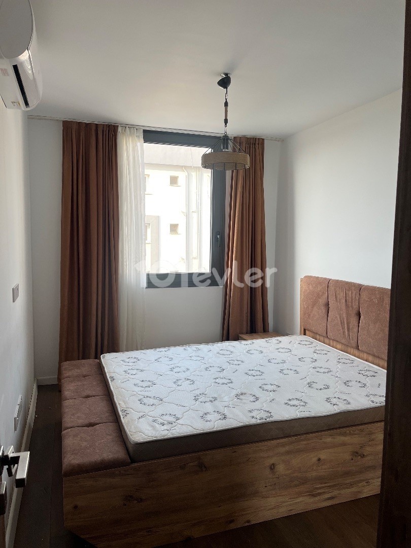 Luxury 1+1 flat in salamis ,450$ monthly year or 4months contract 