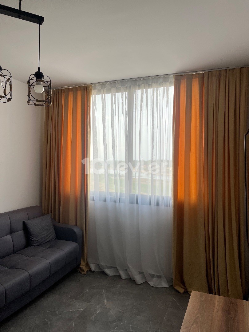 Luxury 1+1 flat in salamis ,450$ monthly year or 4months contract 