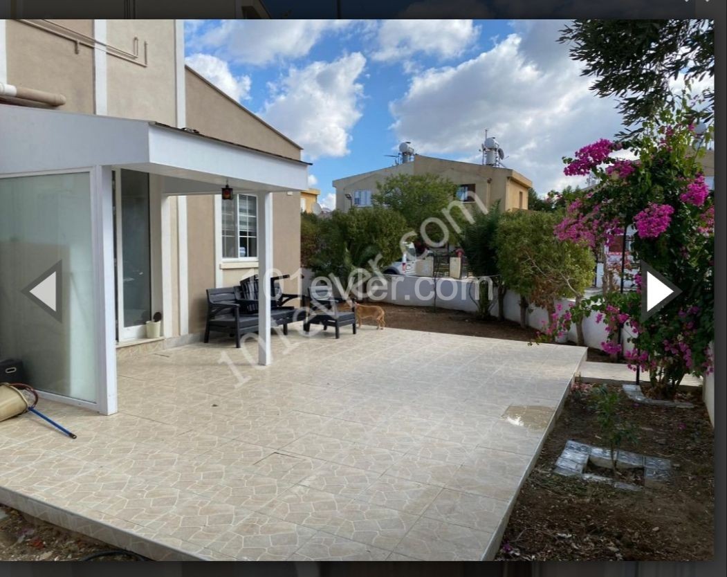 THE PRICE HAS DROPPED !!!!CORNER VILLA IN THE MOST DECENT AREA OF GONYELI ** 