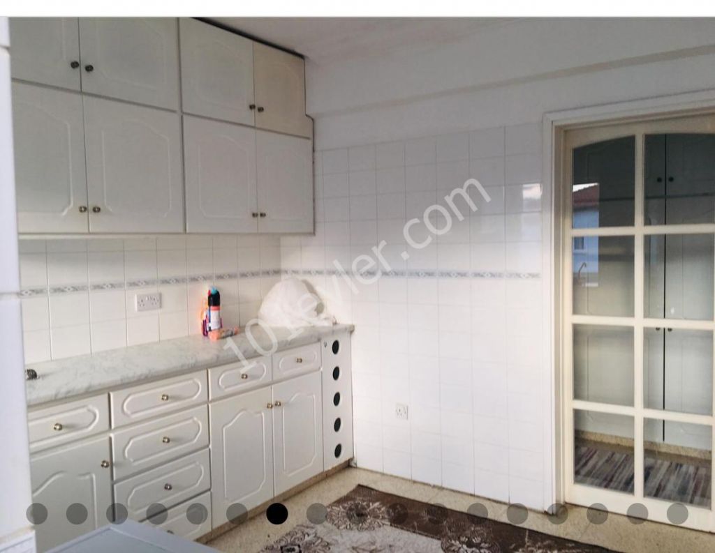 Flat To Rent in Girne Merkez, Kyrenia