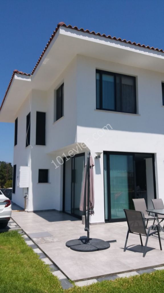 Luxury Villas with Magnificent Mountain and Sea Views in Kyrenia Yeşitepe Hvuzlu - Suitable for Bank Loan ** 