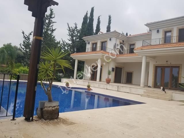 Luxury villa for sale 7+3