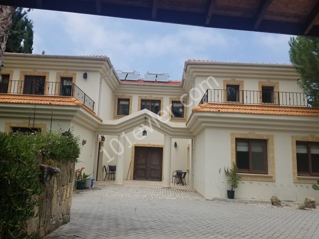 Luxury villa for sale 7+3