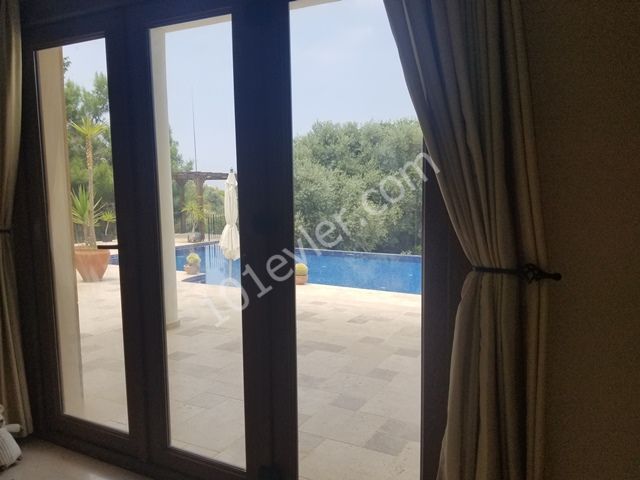 Luxury villa for sale 7+3