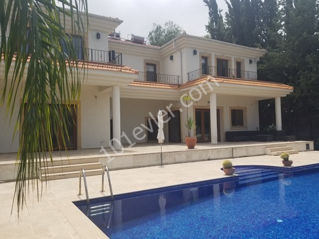 Luxury villa for sale 7+3