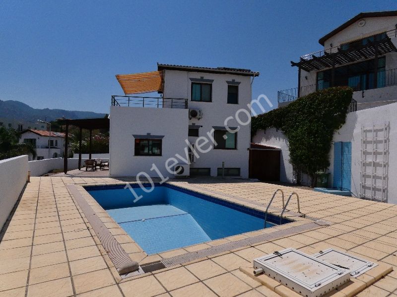 Villa For Sale in Bahçeli, Kyrenia