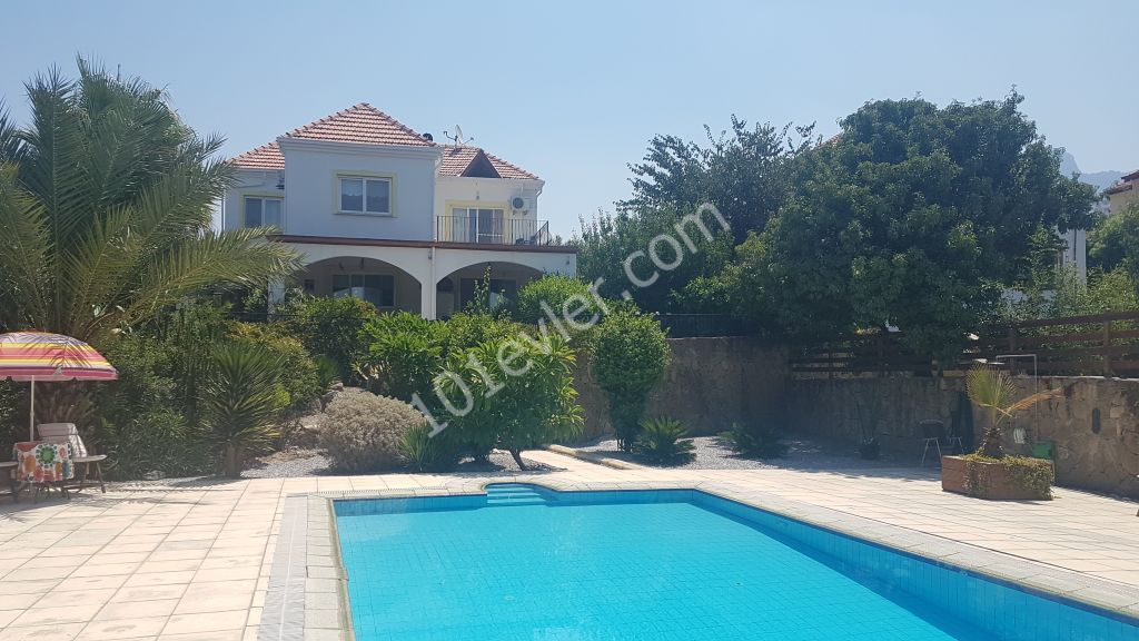 Villa For Sale in Çatalköy, Kyrenia