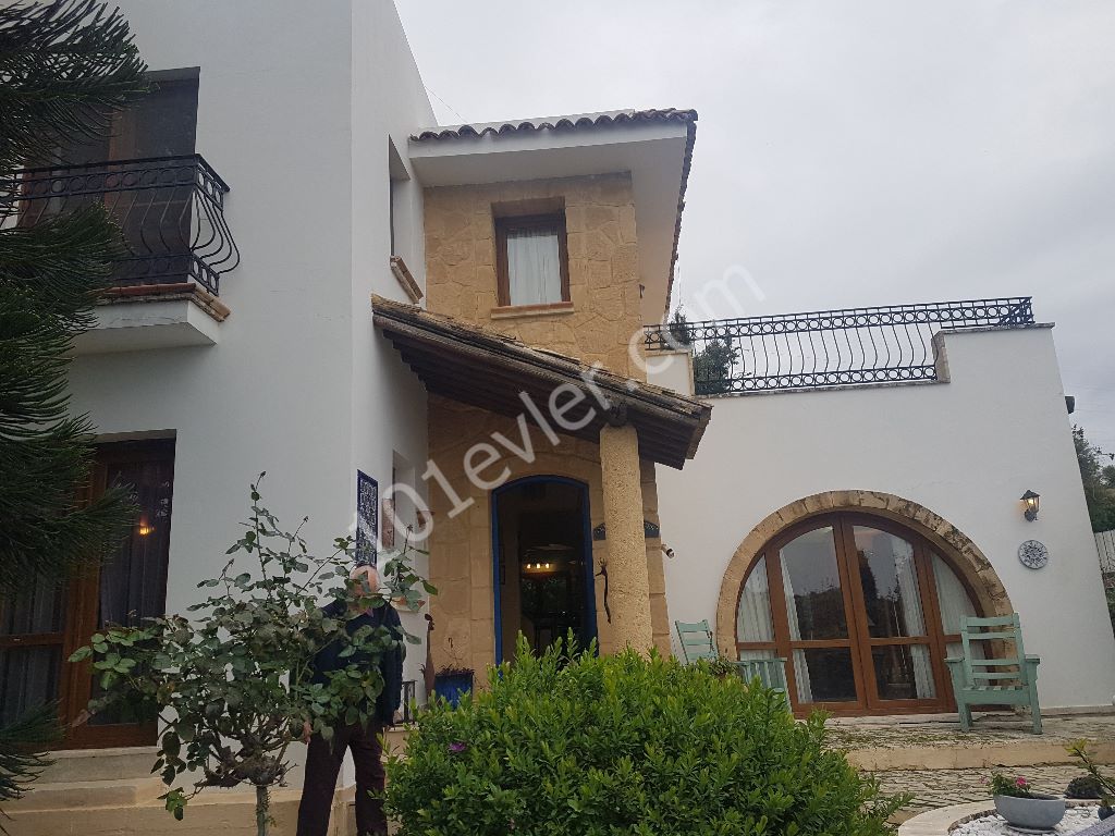 Villa For Sale in Alsancak, Kyrenia