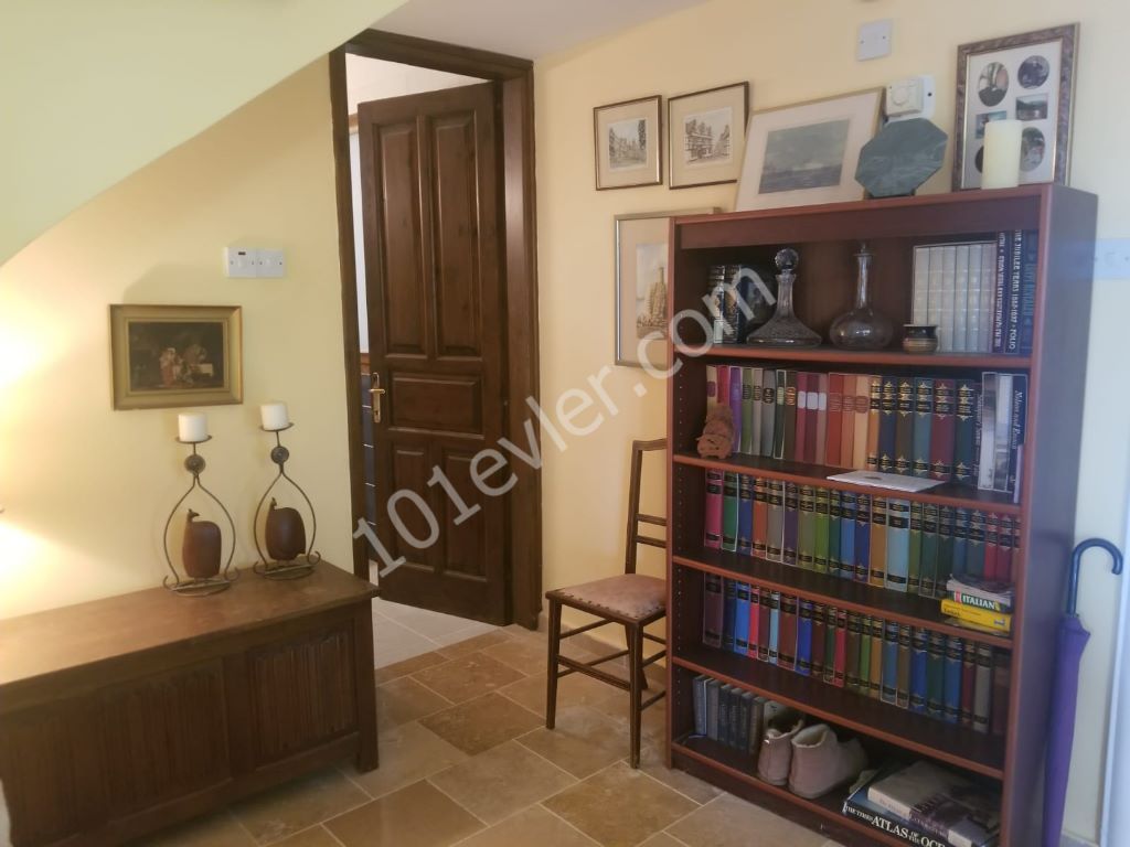 Villa For Sale in Alsancak, Kyrenia