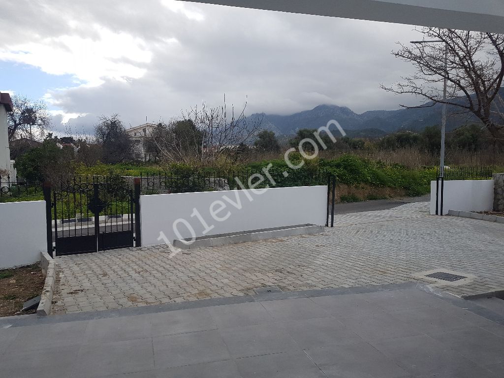 Yeni villa 180m2 - 