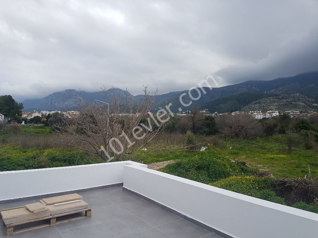 Yeni villa 180m2 - 