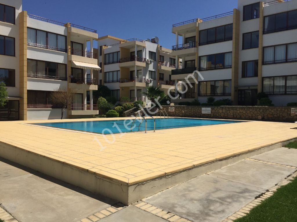 GUT FÜRS DARLEHEN ... 3+1 Villa mit privatem Pool in Kyrenia Lapta-geeignet für Bankkredite ** 