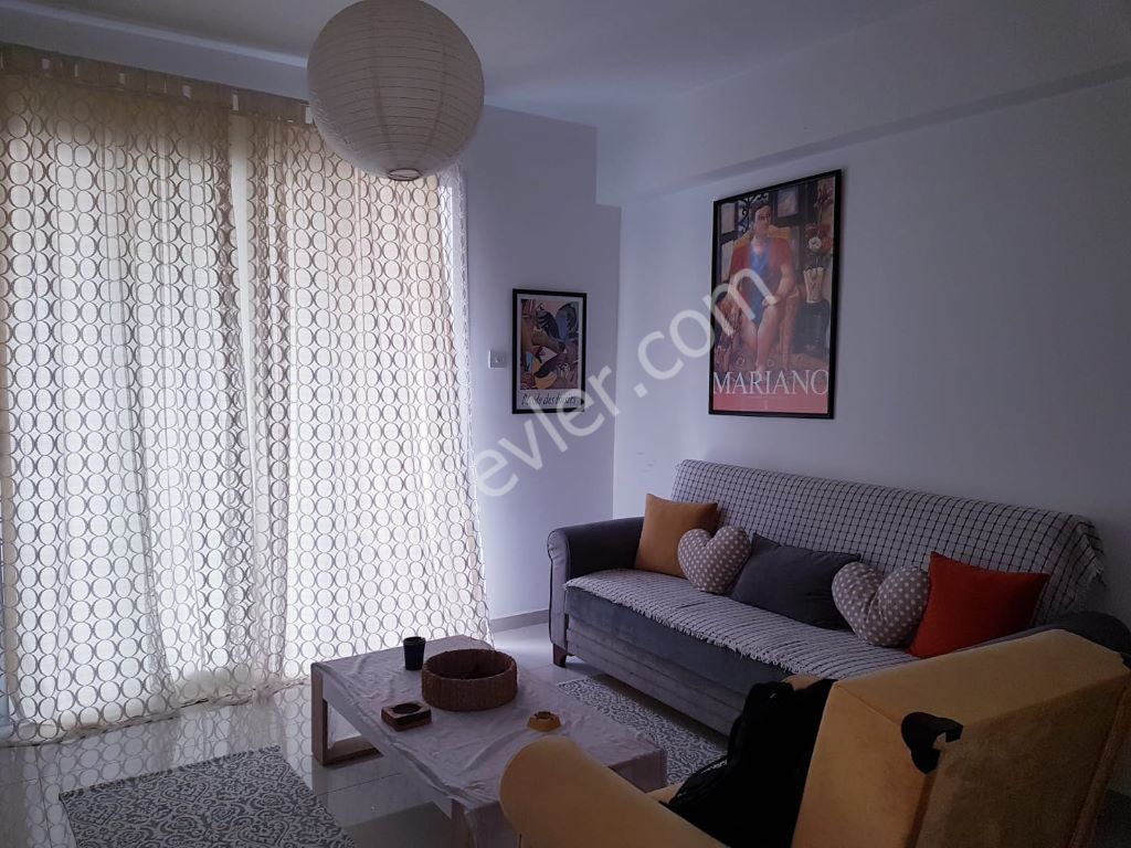 Flat To Rent in Girne Merkez, Kyrenia