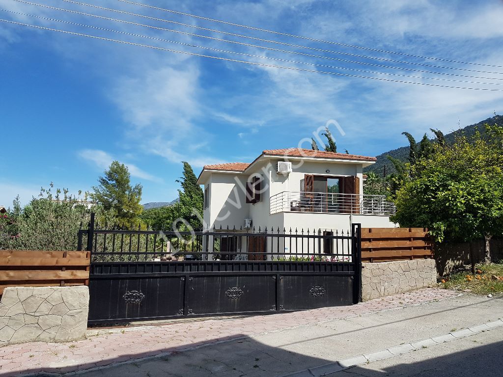 Вилла Продается in Lapta, Кирения