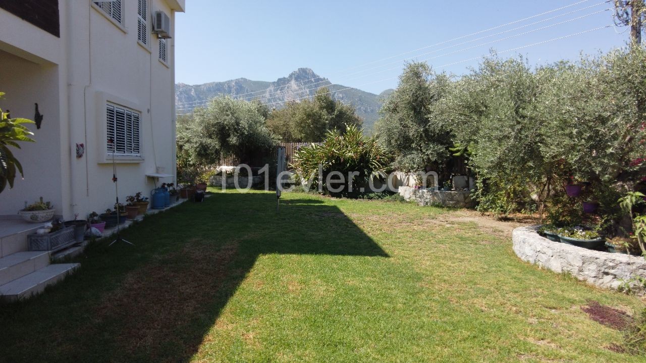 Kyrenia Olivenhain Region in 1000m2 Land in 200m2-4+1 Villa-Geeignet für Bankkredit ** 