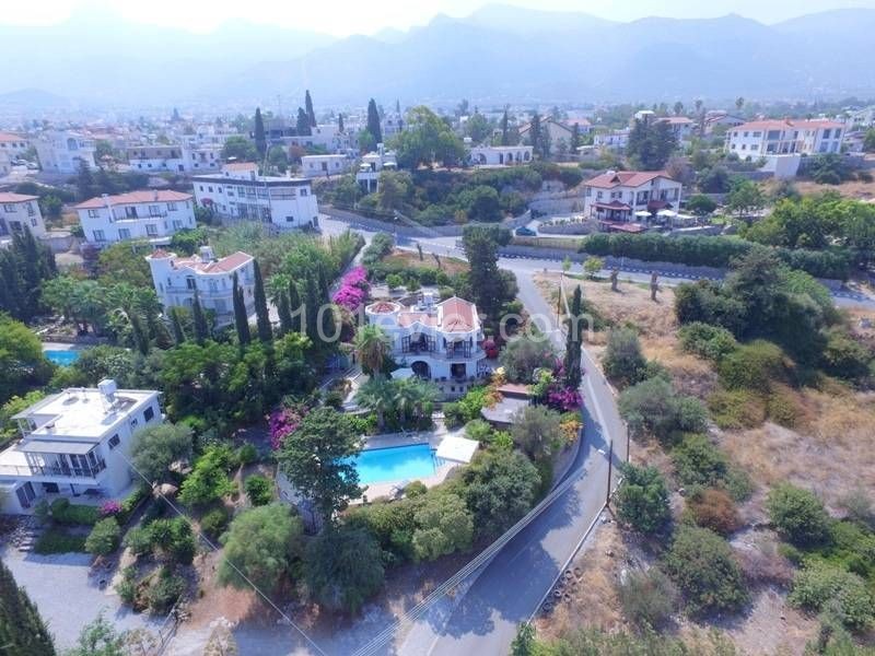 Luxury Villa with Sea View -Private Swimming Pool in 1 Acre of Land in Kyrenia Çatalköy - Suitable for Bank Loan ** 