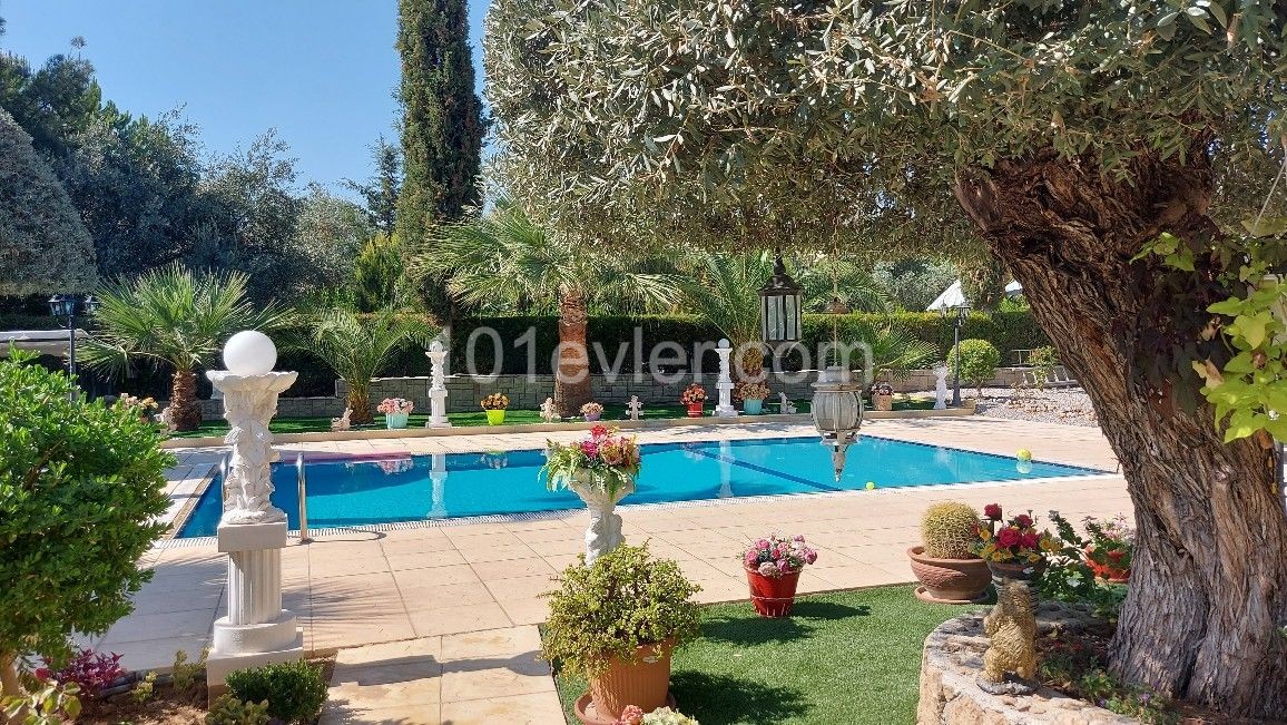 Llogara Deluxe villa in Karakum da 1000m2 mit privatem Pool 4 Schlafzimmer Lu Llogara Villa-Gutschrift ** 