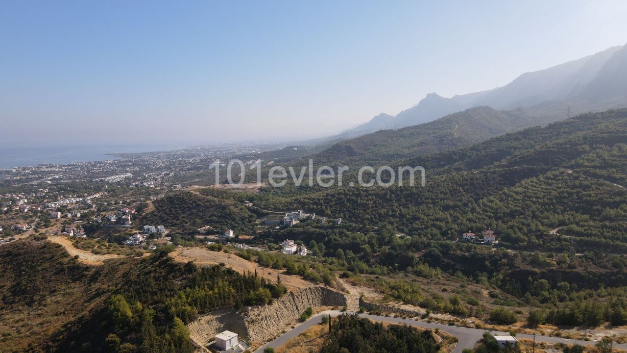 Mühteşem manzaraya sahip satılık arsalar. Yeşiltepe, Girne