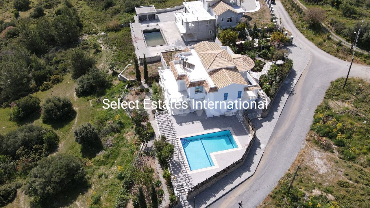 ⭐SOLE AGENT ⭐ Luxury Villa