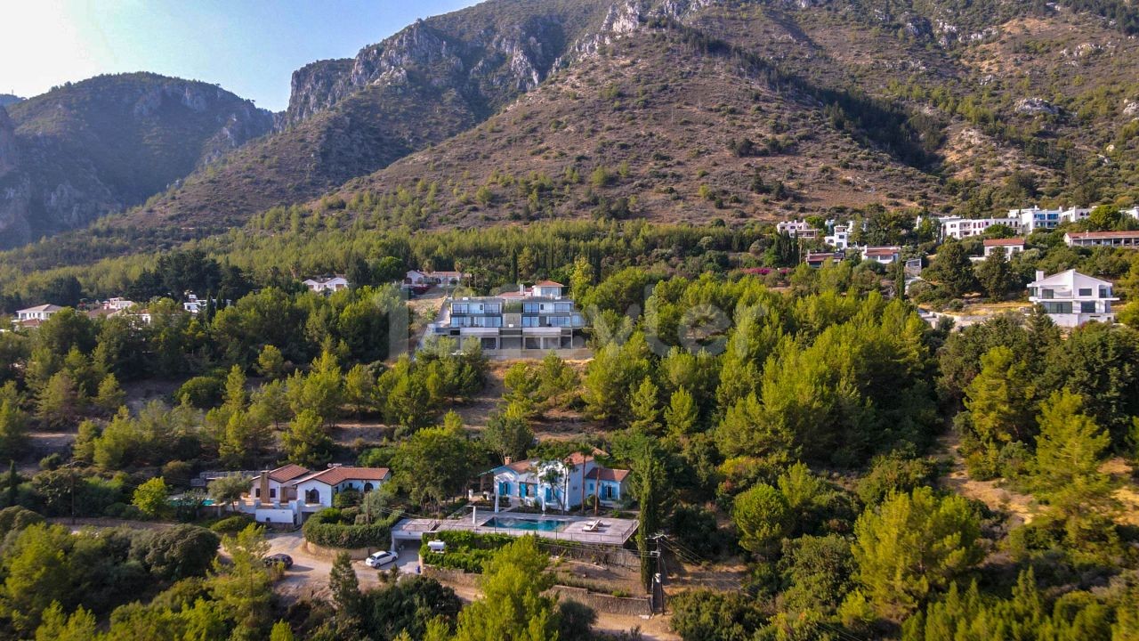 Girne'de Kiralık Muhteşem Villa
