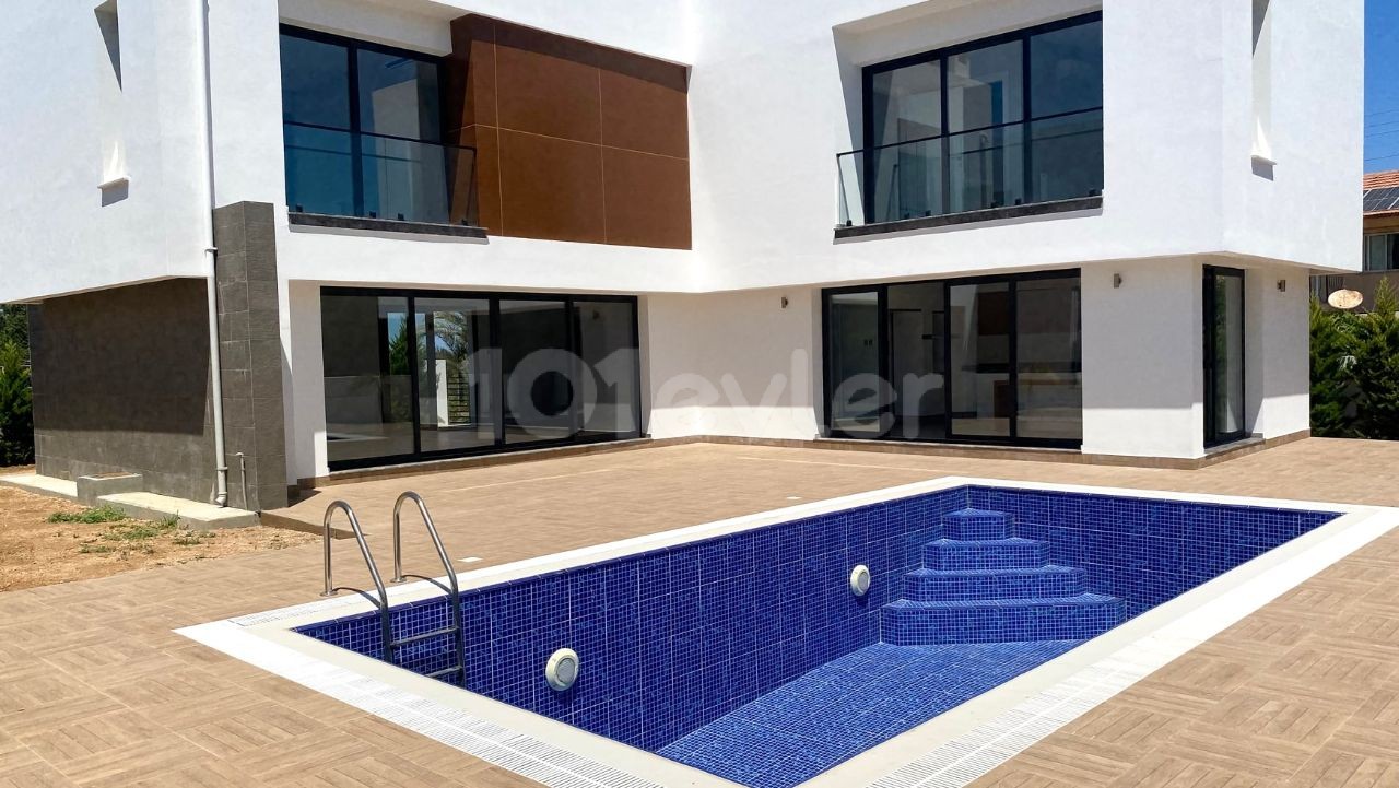 3+1 and 4+1 Luxury Villas in the center of Kyrenia