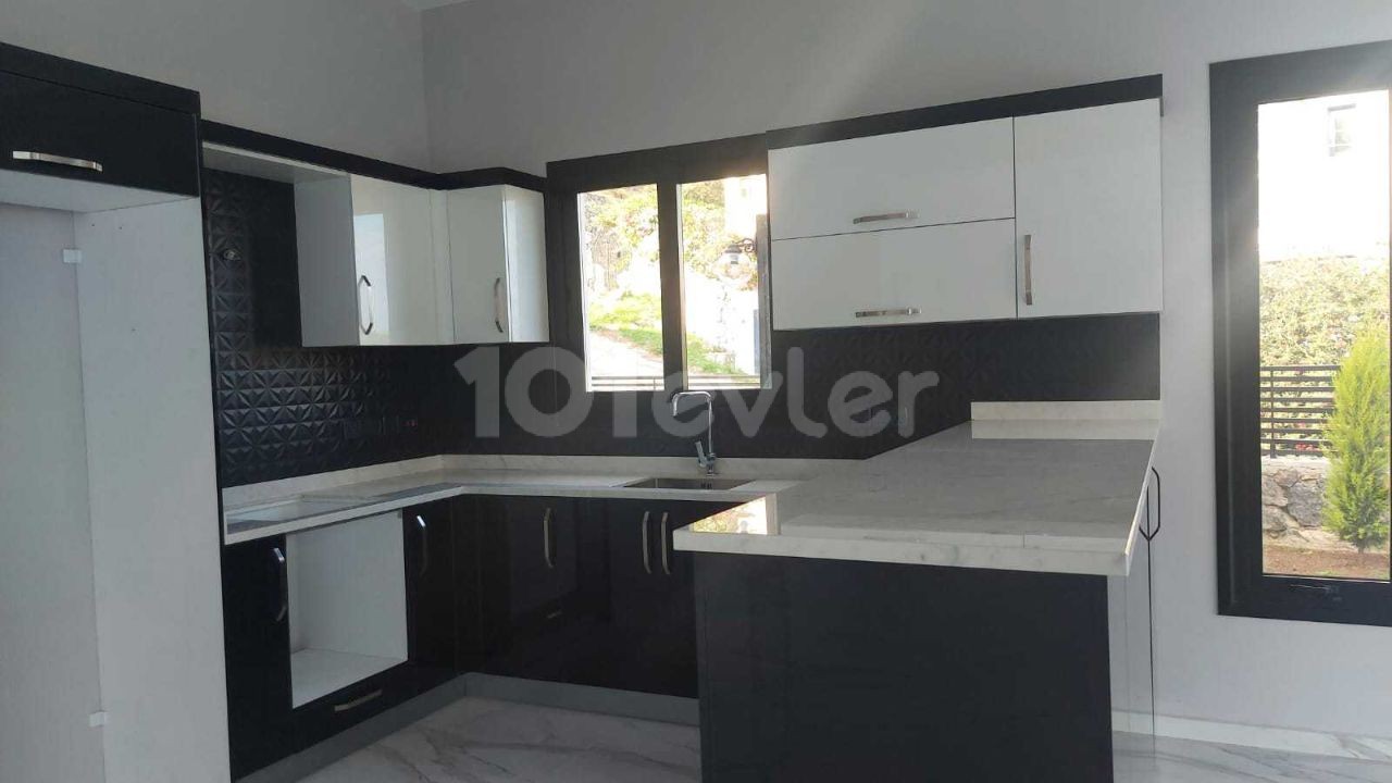 4+1 House with Pool in Kyrenia