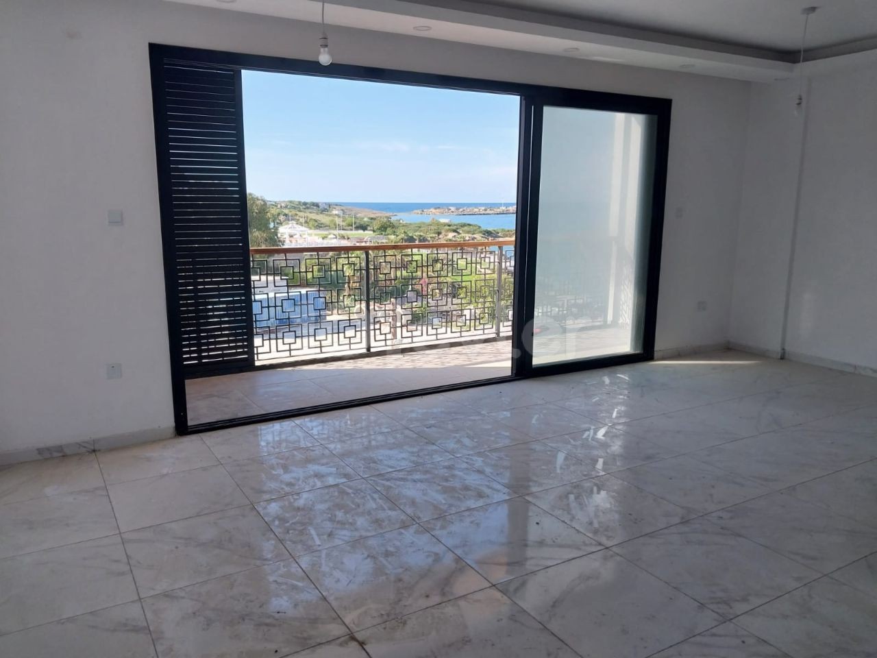 3+1 Flat in the City Centre of Kyrenia