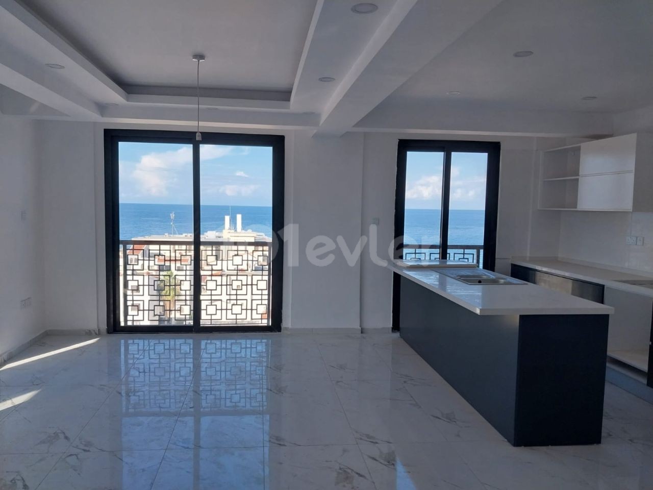 Girne Şehir Merkezinde 2+1 Penthouse