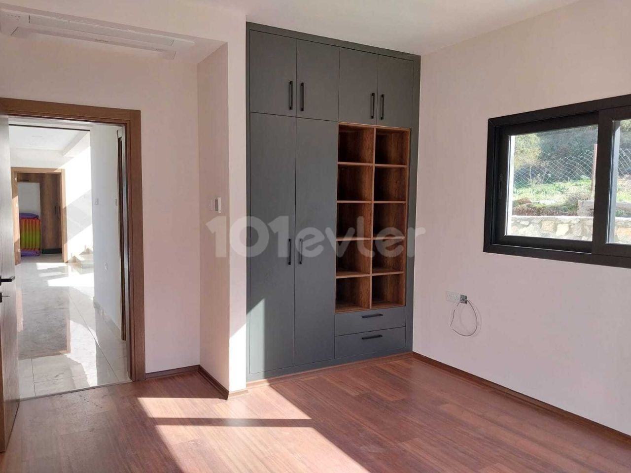 4 Bedroom Luxury Villa for sale in Alsancak