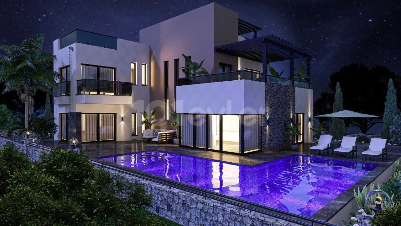 4 Bedroom Luxury Villa for Sale in Alsancak