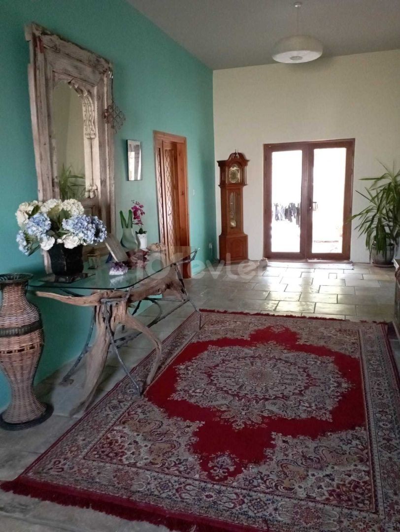 Girne Ozanköy'de Satılık 3 Yatak Odalı Villa