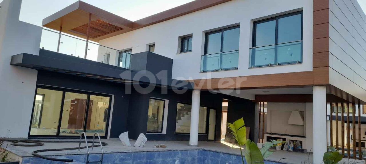 Villa mit 3 Schlafzimmern zum Verkauf in Famagusta