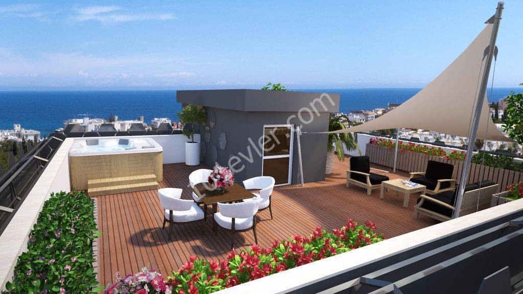 Girne Merkezde Özel Yüzme havuzlu  Ultra Luks Penthouse