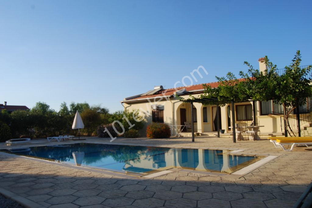 Villa For Sale in Alsancak, Kyrenia