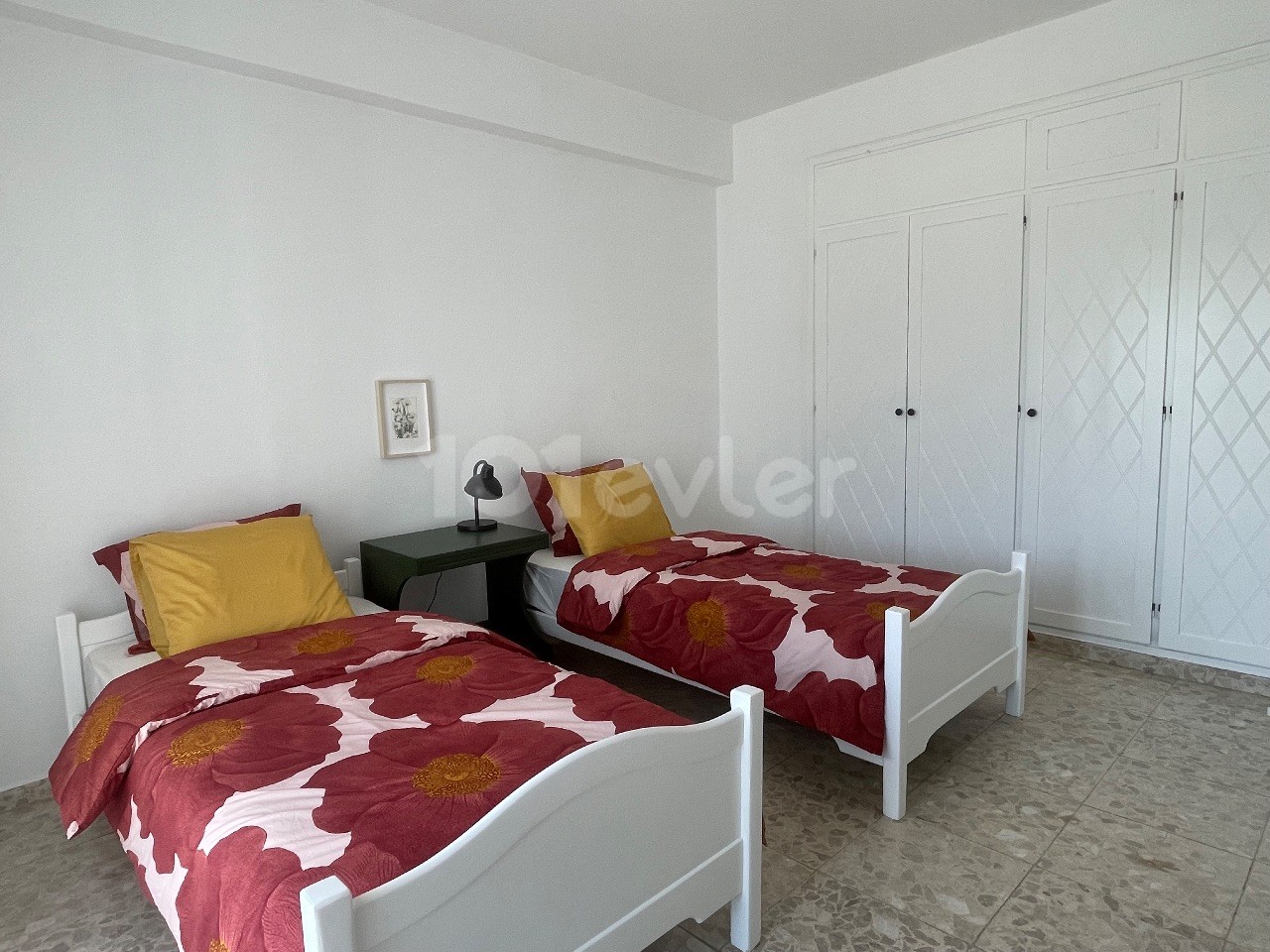 Denize sıfır 2+1 eşyalı yeni daire