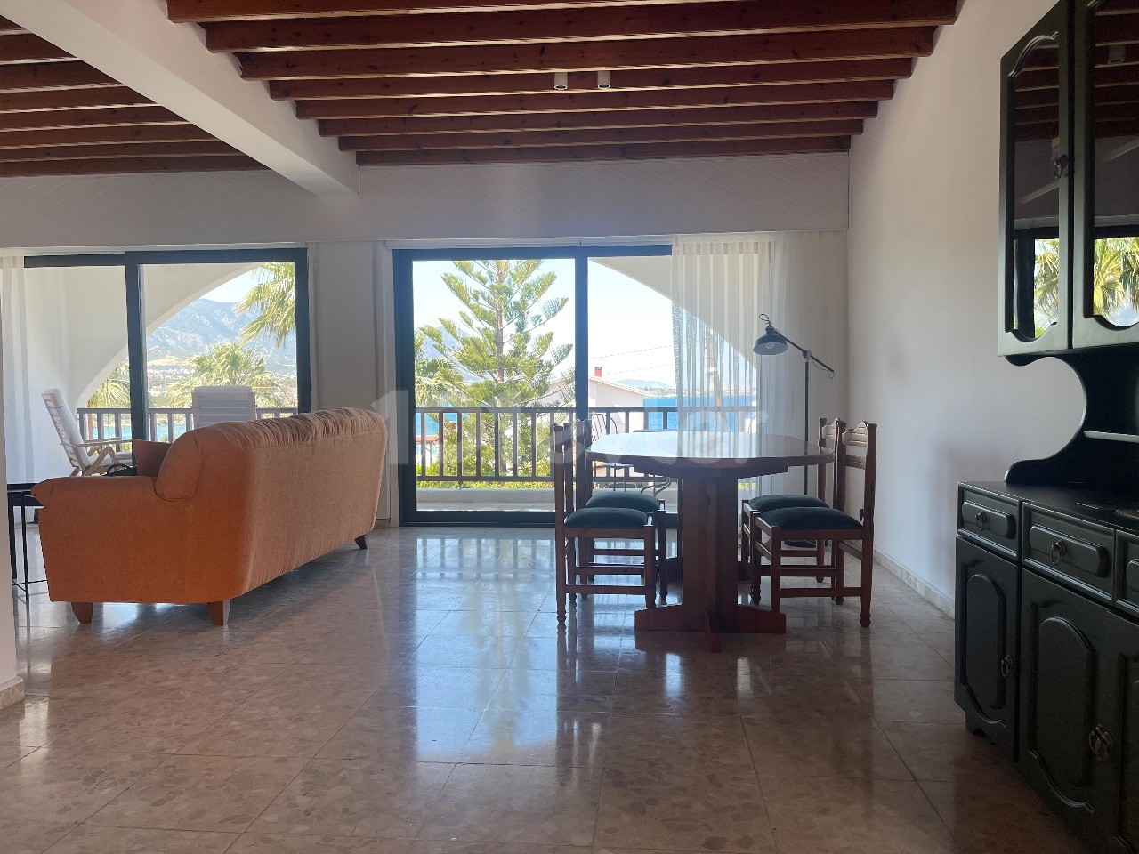 New 2+1 furnished apartment by the sea