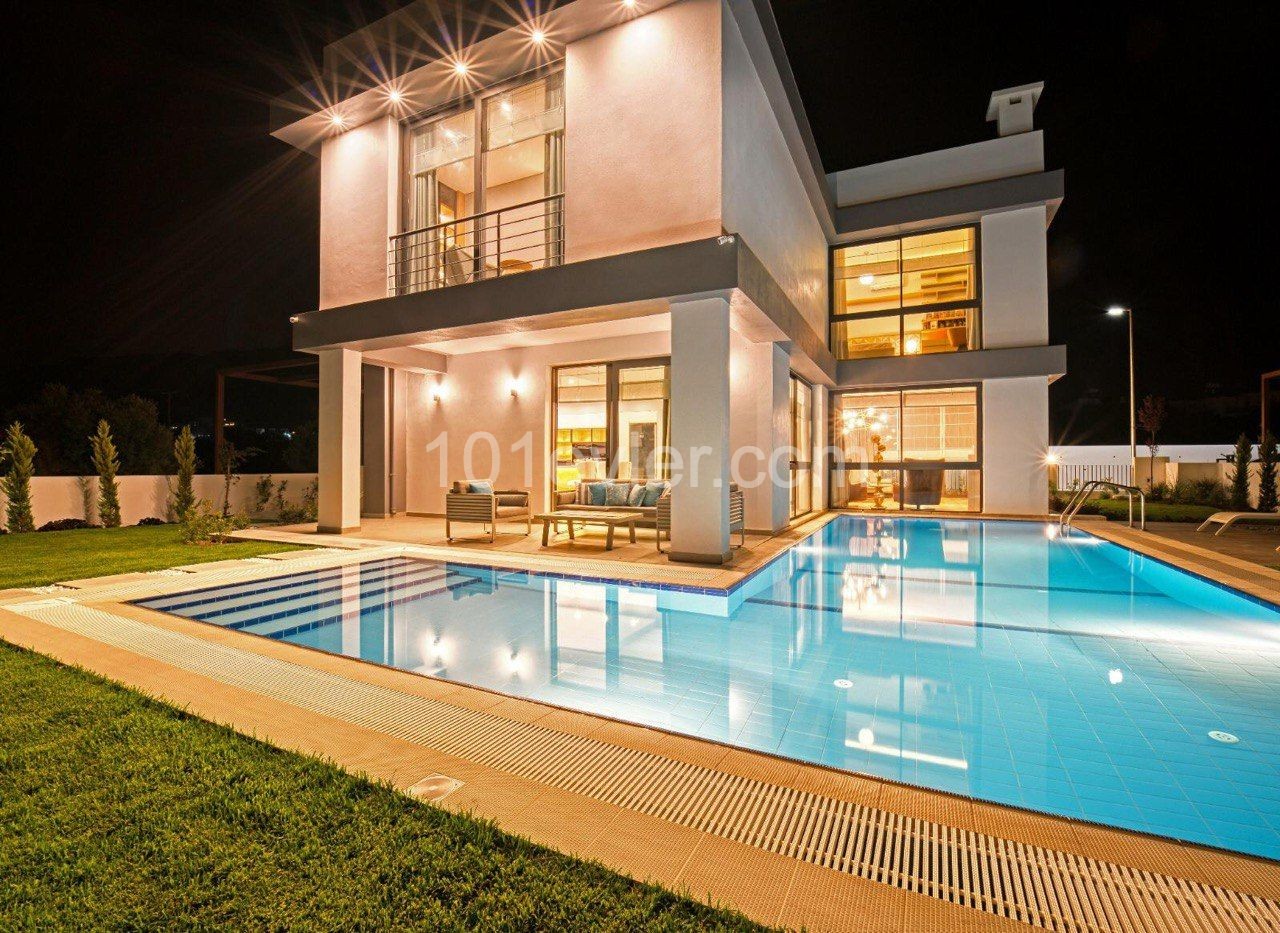 Girne, YEŞİLTEPE'de satılık muhteşem 3+1 villa