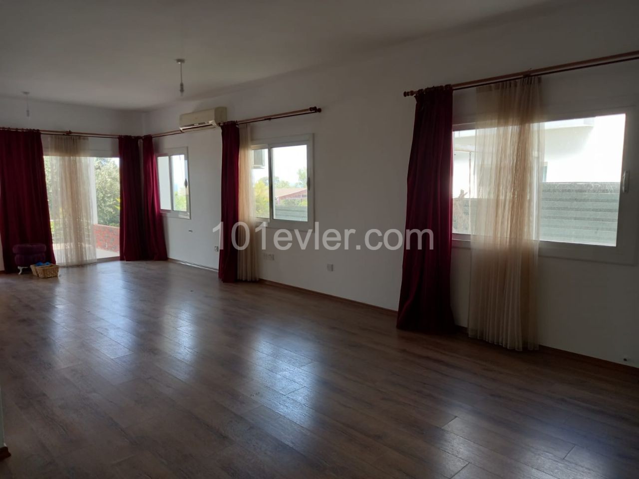 3+2 twin villa for sale in Karaoğlanoğlıu / Kyrenia