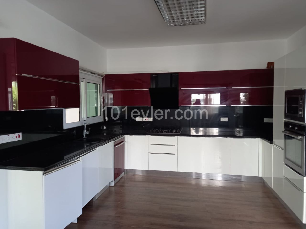 3+2 twin villa for sale in Karaoğlanoğlıu / Kyrenia