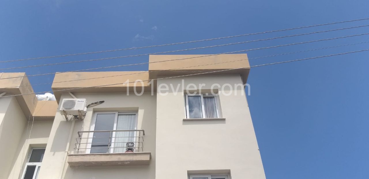 Girne merkezde 2+1  kiralık daire 