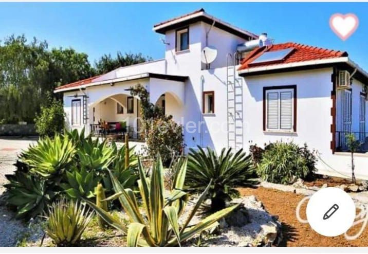 4+1 Villa Mit Privatem Pool Zur Täglichen Miete In Kyrenia Karsiyakada ** 