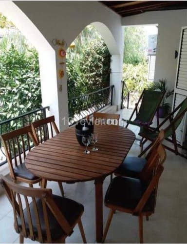 Girne Karşıyakada Günlük Kiralık Özel Havuzlu 4+1 Villa