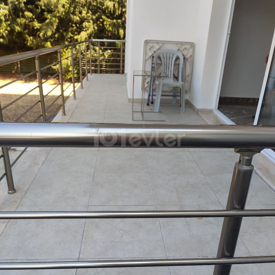 2+1 FURNISHED APARTMENT FOR RENT NEAR THE MAIN ROAD IN ALSANCAK, KYRENIA ** 