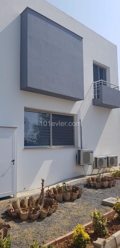 3+1 VILLA ZUR MIETE IN KYRENIA KARAOGLANOGLU DA FUL MÖBLIERT ** 