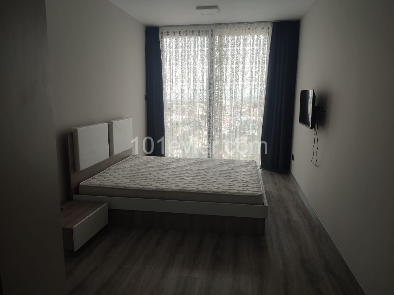 GİRNE MERKEZDE LÜKS REZİDANS TA KİRALIK 2+1 FUL EŞYALI PENTHOUSE