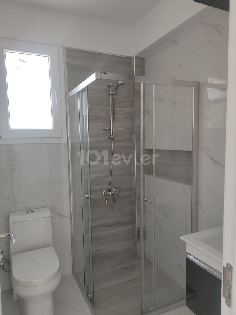 Girne merkezde 2+1 satılık modern geniş sıfır daire