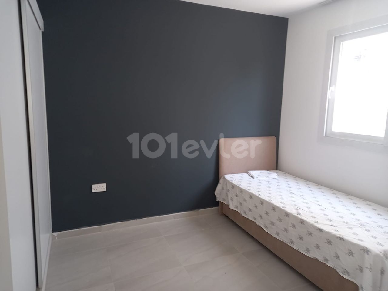 Girne merkezde yeni  full eşyalı  2+1 satılık sıfır daire 