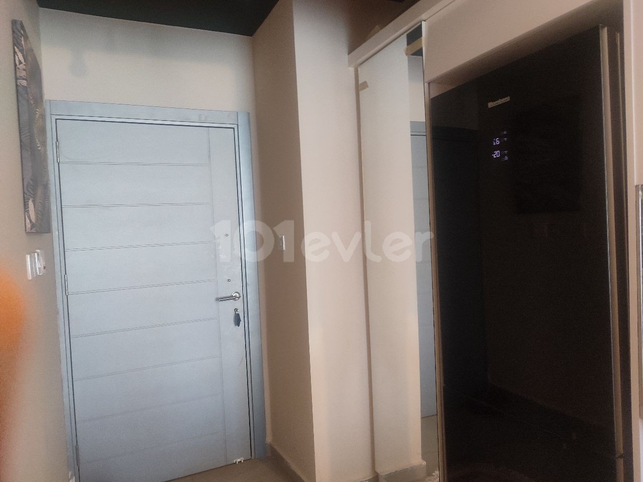 Girne merkezde yeni  full eşyalı  2+1 satılık sıfır daire 