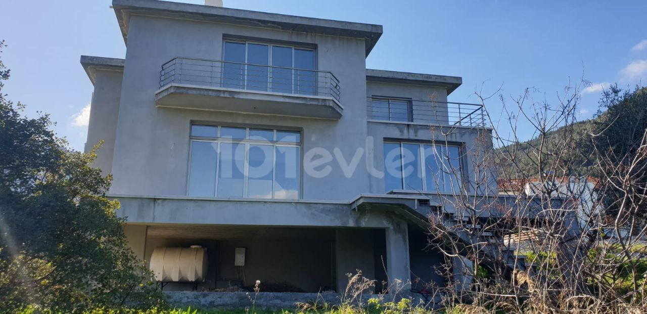 3+1  LUXURY VİLLA FOR SALE WİTH SEA aAND MOUNTAİN VIEW