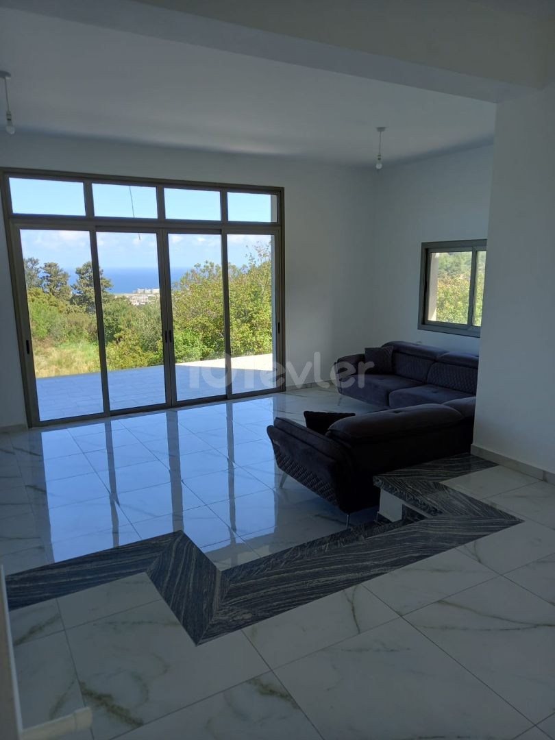 3+1  LUXURY VİLLA FOR SALE WİTH SEA aAND MOUNTAİN VIEW